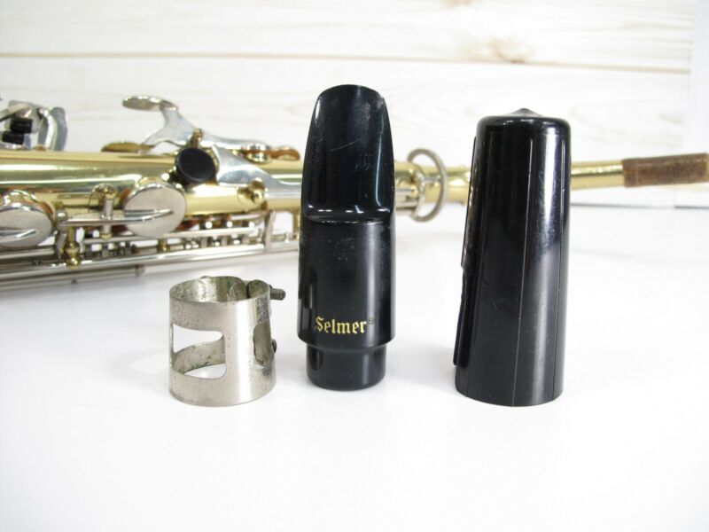 Selmer Bundy II Student Model Alto Saxophone Sax w/ Mouthpiece & Case - Zeereez