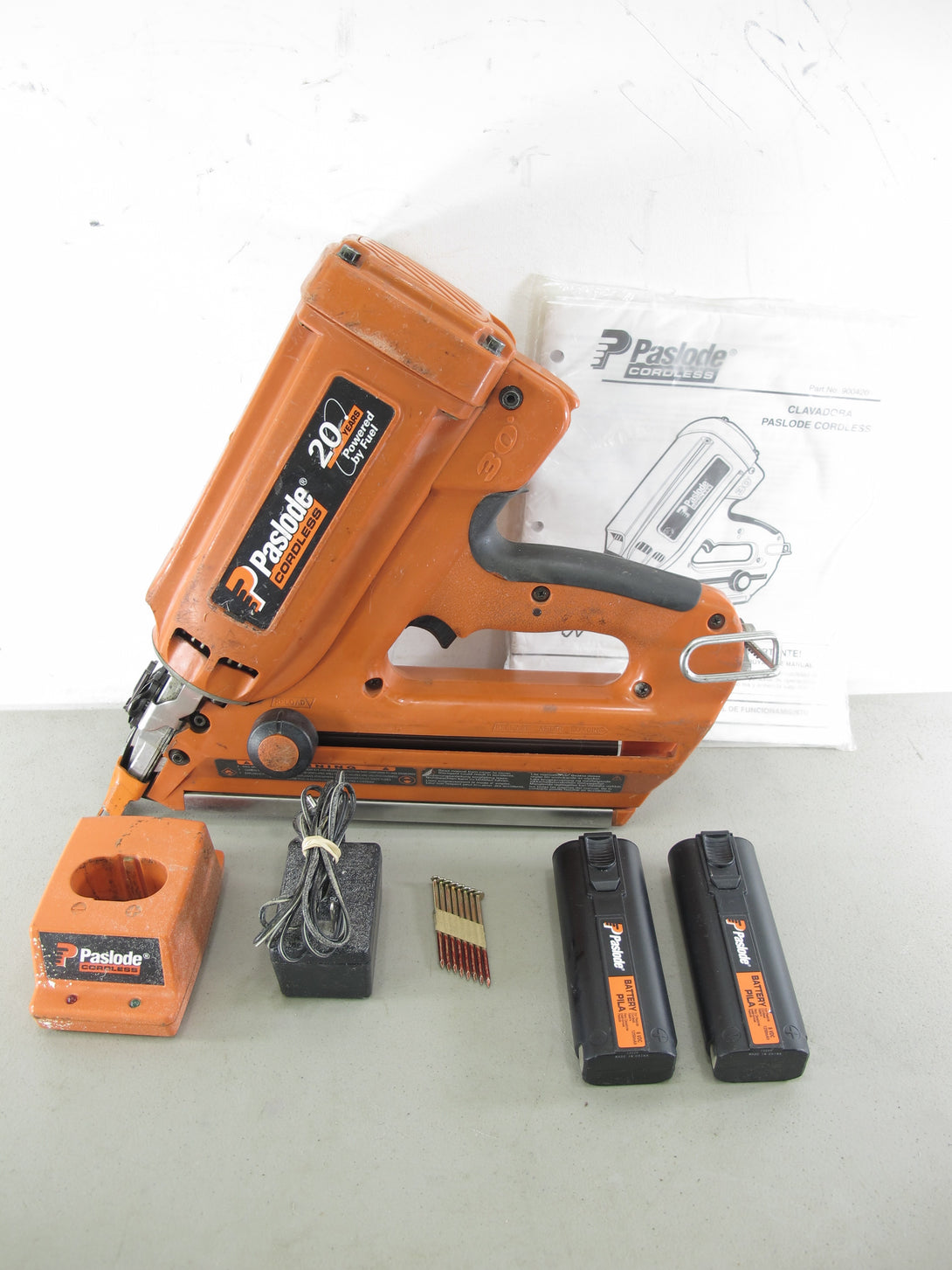 Paslode IMCT Impulse Cordless Utility Framing Nailer Gun 900420 with 2 ...