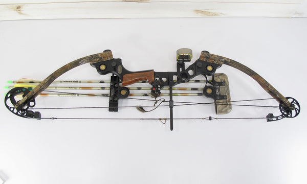 Mathews Solocam Black Max 2 Compound Hunting Bow with Arrows and Quiver 70# Right Hand