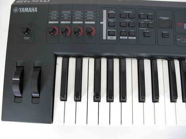 Yamaha MX49 49-Key Digital Keyboard Synthesizer Controller