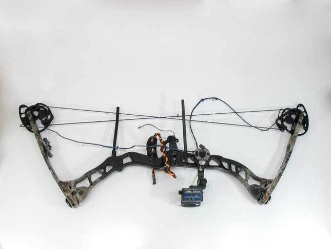 Quest G5 Compound Hunting Bow w/ Sights