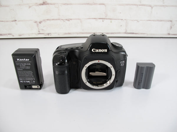 Canon EOS 5D Mark I 12.7 MP Digital SLR Camera Body