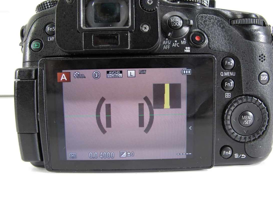 LUMIX Panasonic DMC - GH3 16.0MP Digital DSLR Camera Body - ZeereeZ