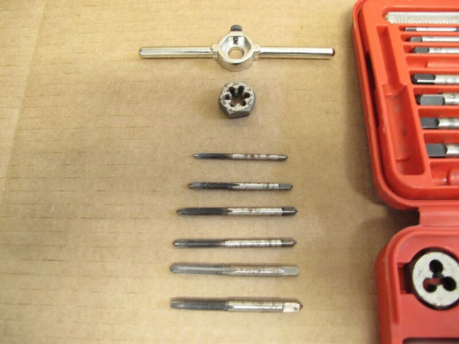 MAC 3606TS Tap & Die Set w/ Extra HAnson & Craftsman Pieces - ZeereeZ