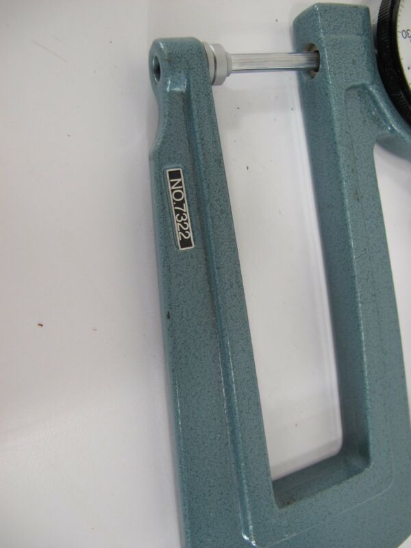 Mitutoyo 7322 Dial Thickness Gauge, Flat Anvil, Inch, 120mm Throat Depth, 0 - 1" - ZeereeZ