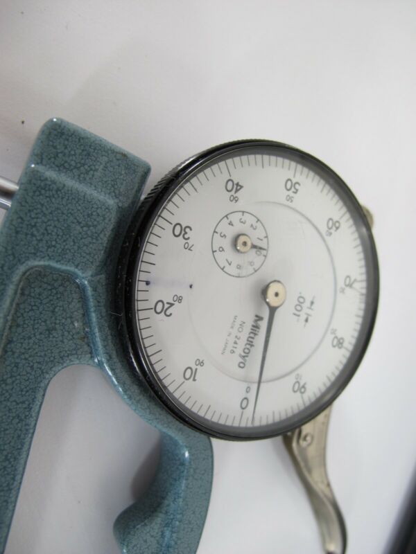 Mitutoyo 7322 Dial Thickness Gauge, Flat Anvil, Inch, 120mm Throat Depth, 0 - 1" - ZeereeZ