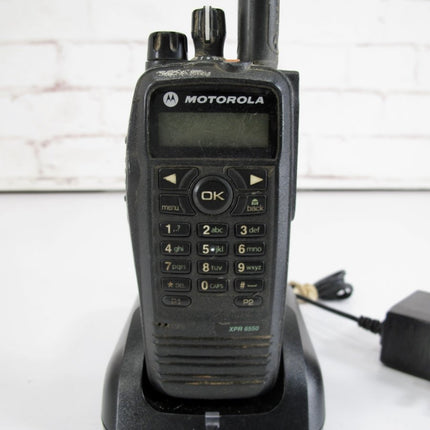 Motorola XPR 6550 136 - 174 MHz 160 Channel AAH55JDH9LA1AN 2 Way Handheld Radio - ZeereeZ