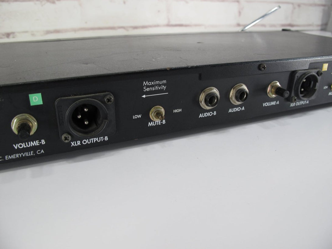 Nady XR - 62 Tru Diversity Wireless VHF Microphone Receiver - ZeereeZ