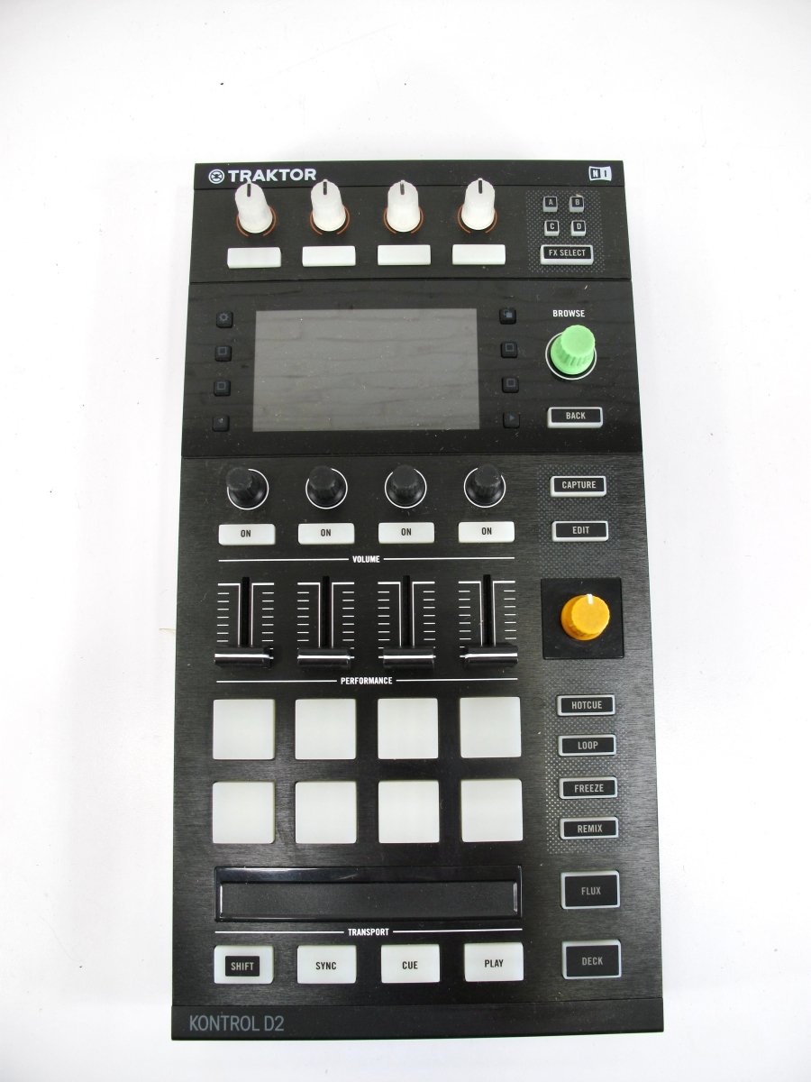 Native Instruments Traktor Kontrol D2 Controller Deck - ZeereeZ