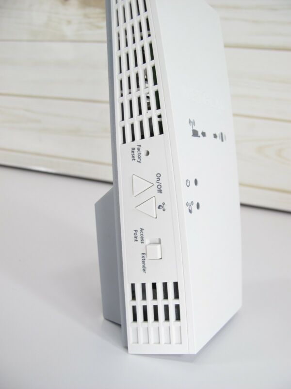 NETGEAR EX6400 WiFi Network Range Extender Works w/ Any Wifi Router ...