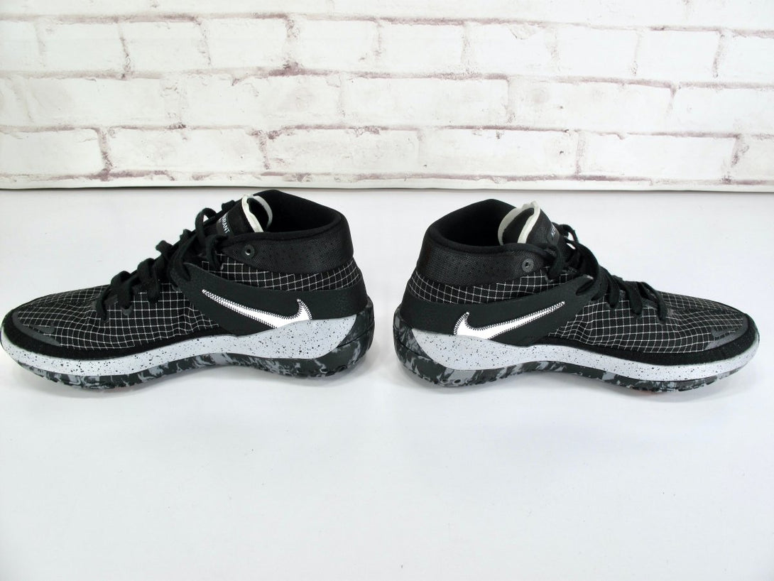 Nike KD 13 Oreo Kevin Durant Basketball Shoes CI9948 - 004 Men's Size 9.5 - ZeereeZ