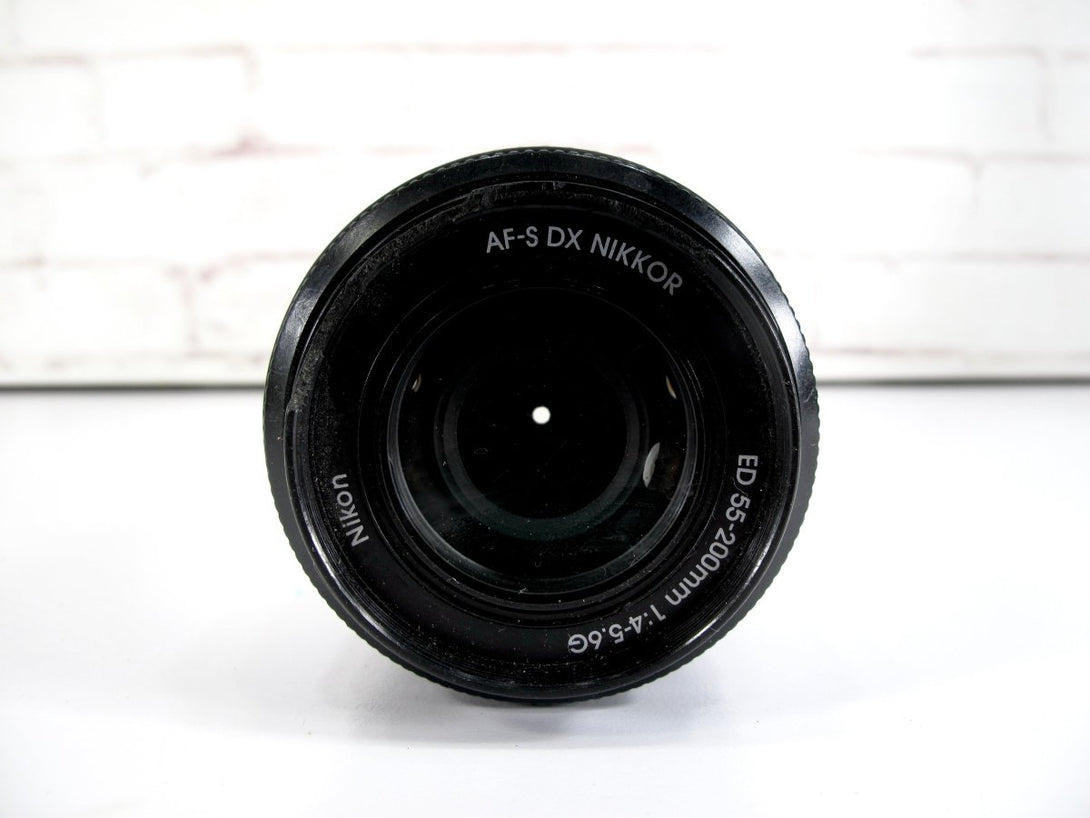 Nikon AF - S DX Zoom - NIKKOR 55 - 200mm f/4 - 5.6G ED Zoom Lens Fits D3100 D3200 D3300 - ZeereeZ
