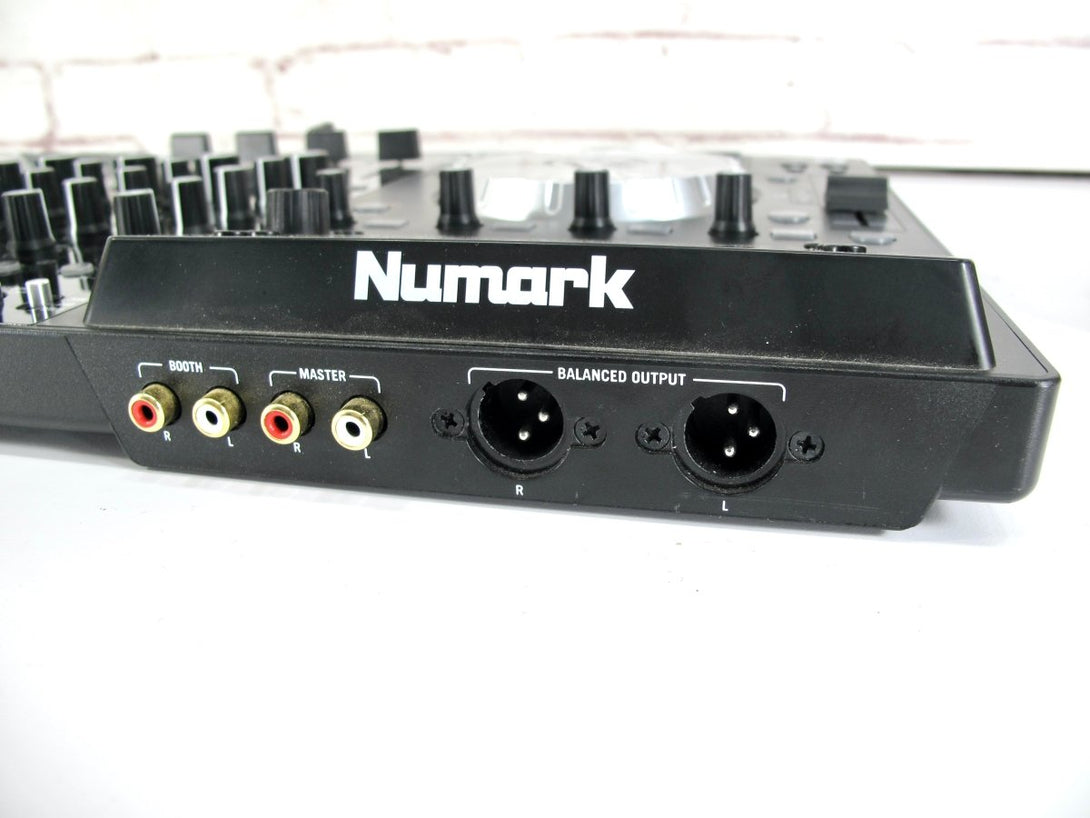 Numark NV Professional DJ Serato Interface 4 Channel Dual Screen Controller - ZeereeZ
