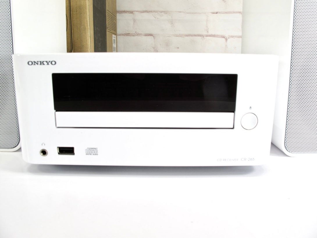 Onkyo Bluetooth Hi - Fi BookShelf Stereo MP3/CD Player System AM/FM USB AUX - ZeereeZ