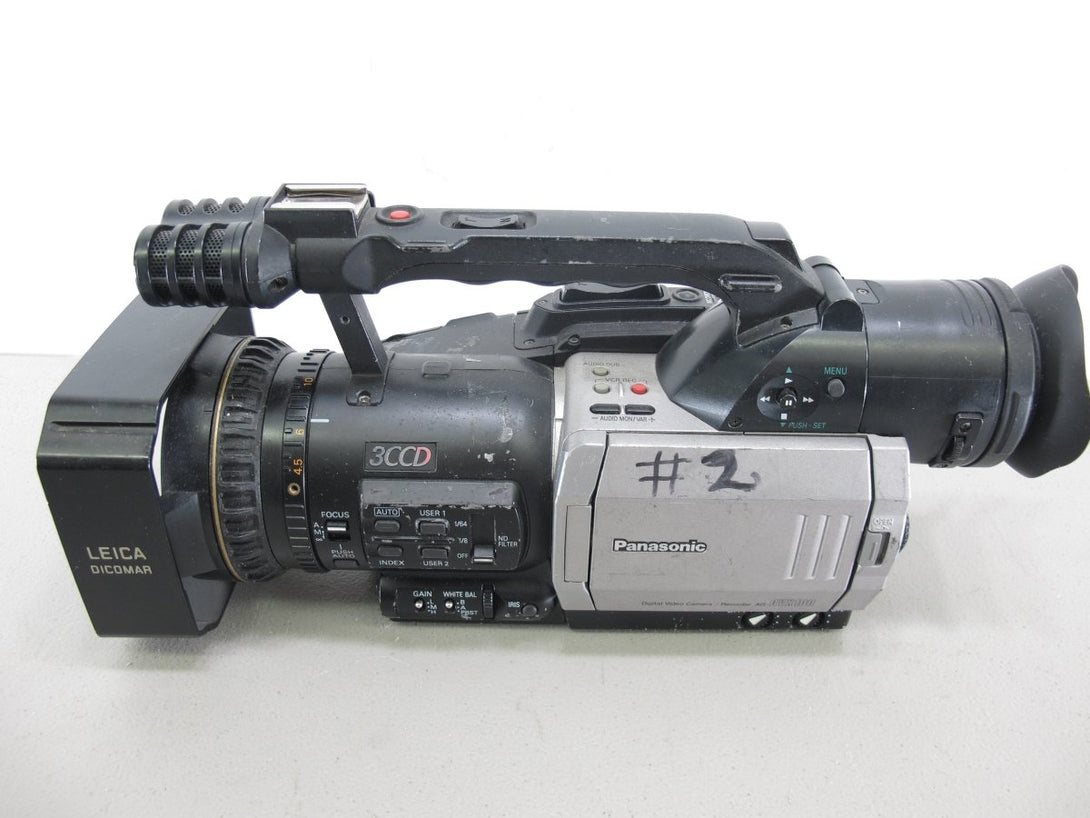 Panasonic AG - DVX100B 3CCD Professional Camcorder Video Camera w/ Leica Lens - ZeereeZ