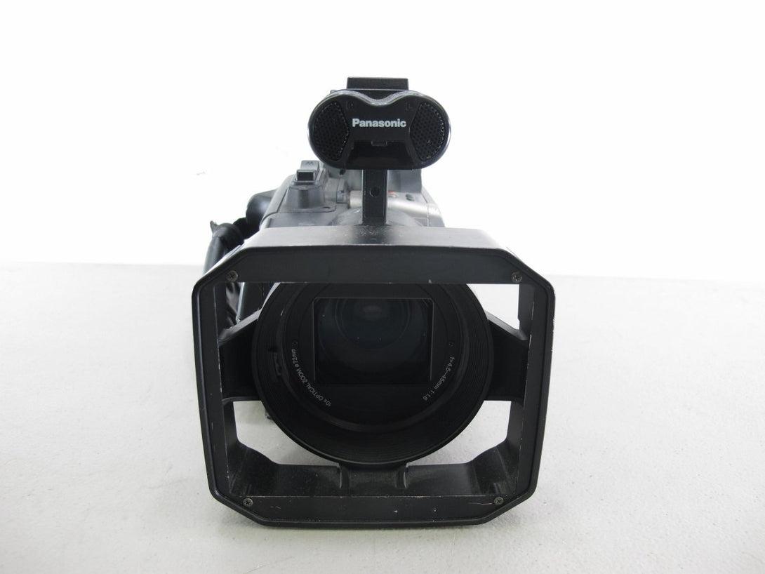 Panasonic AG - DVX100B 3CCD Professional Camcorder Video Camera w/ Leica Lens - ZeereeZ