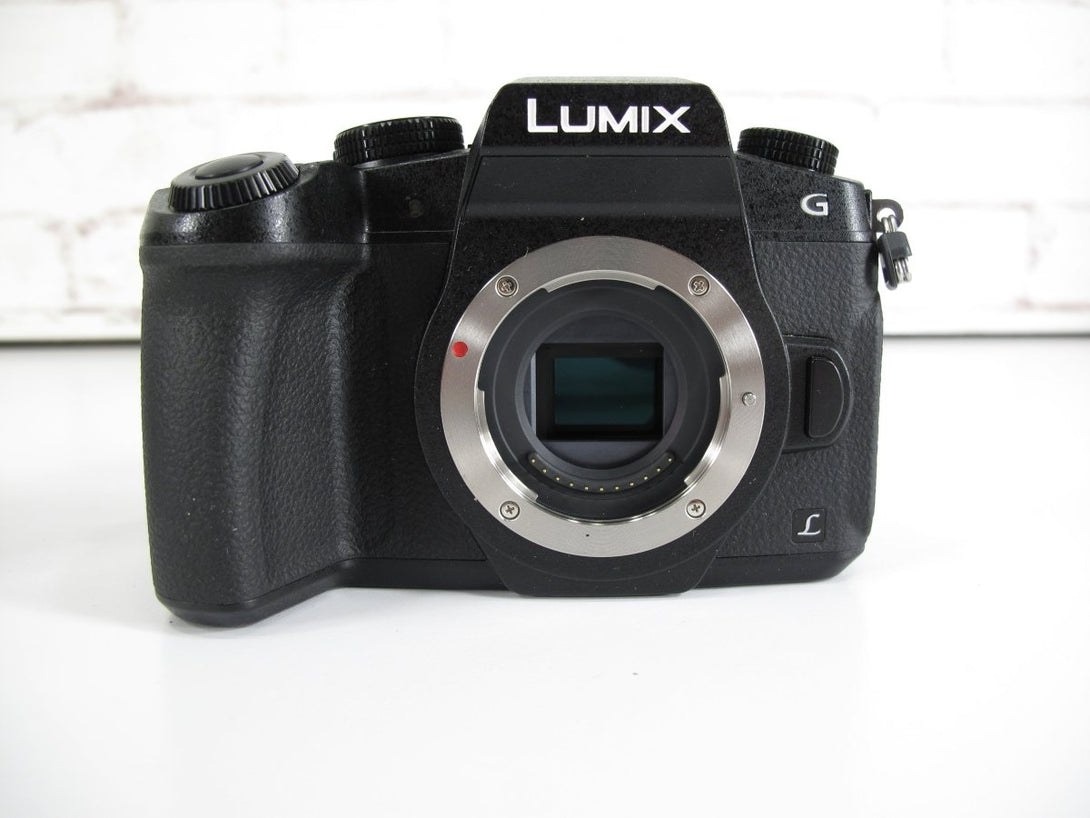 Panasonic LUMIX DMC - G85 16.0MP Mirrorless 4k Digital Camera Body - ZeereeZ