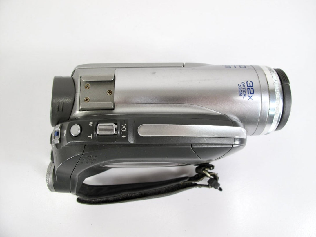 Panasonic VDR - D210 32X Optical Zoom DVD Video Camcorder Video Recorder - ZeereeZ