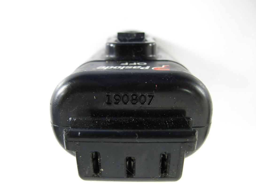 Paslode 902654 Lithium - Ion 7.4V Rechargeable Fastening Tool Battery - ZeereeZ