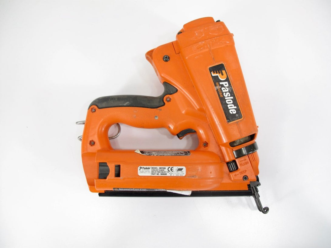 Paslode IM250A Cordless 16 Gauge Angled Gas Finish Nailer - ZeereeZ