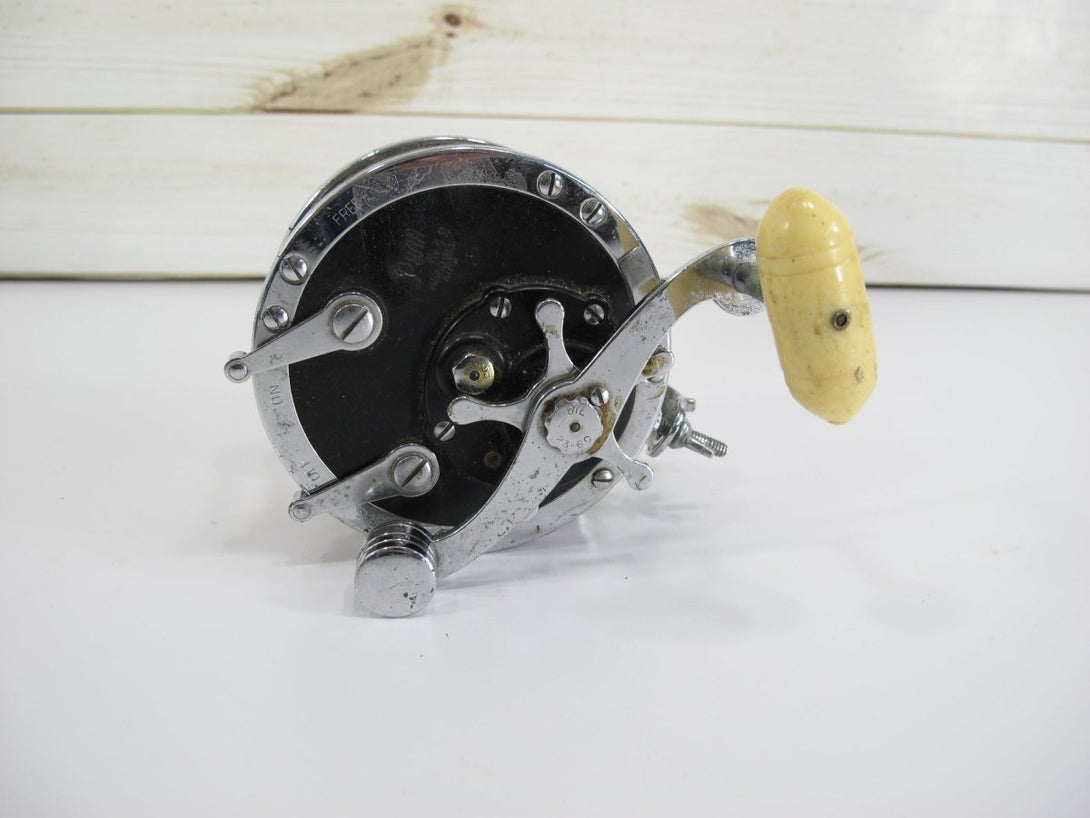 Penn Super Mariner No. 49 Classic Saltwater Fishing Reel - ZeereeZ