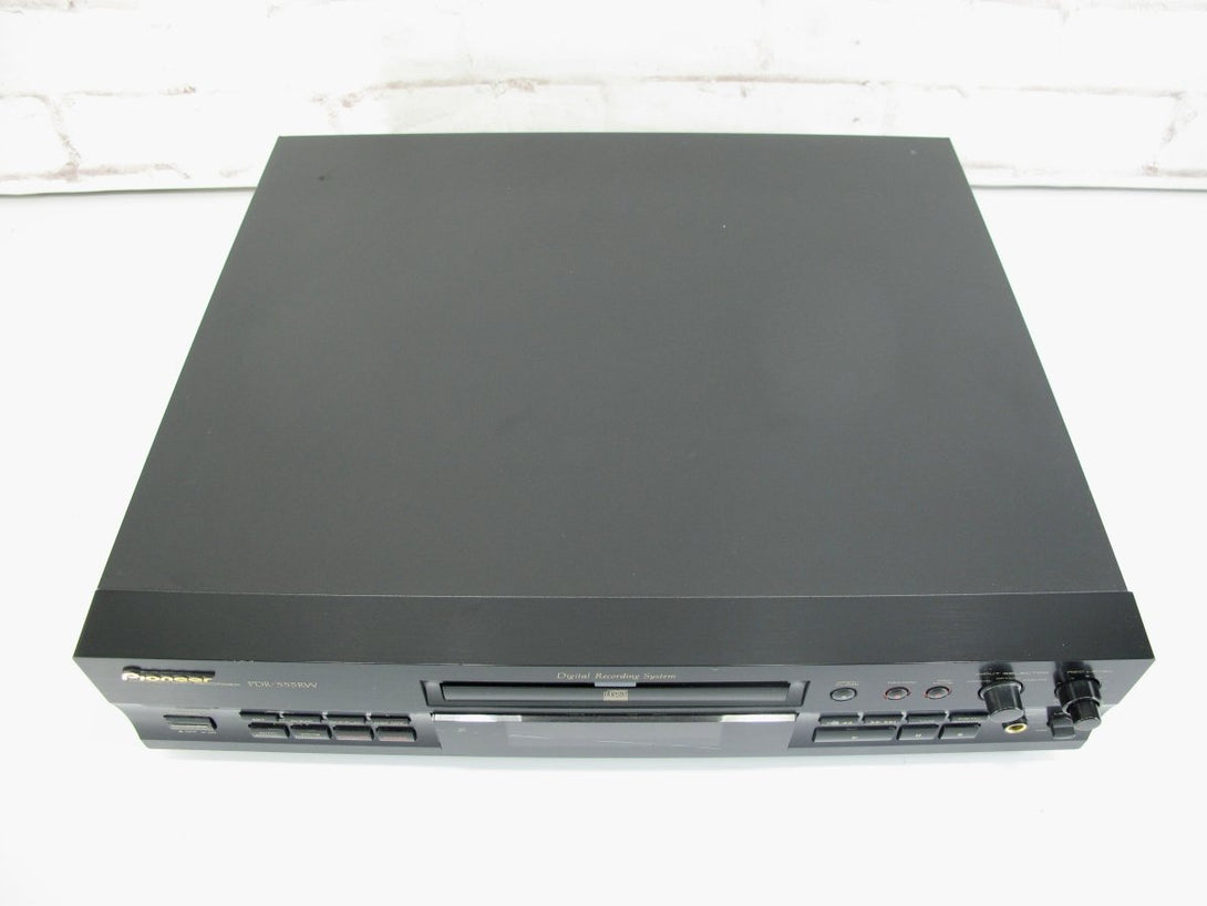 Pioneer PDR - 555RW CD Recorder / Player System - ZeereeZ