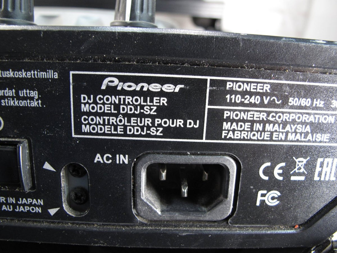 Pioneer Serato DDJ - SZ 4 Channel Professional Dj Controller Mixer w/ Rolling Case - ZeereeZ