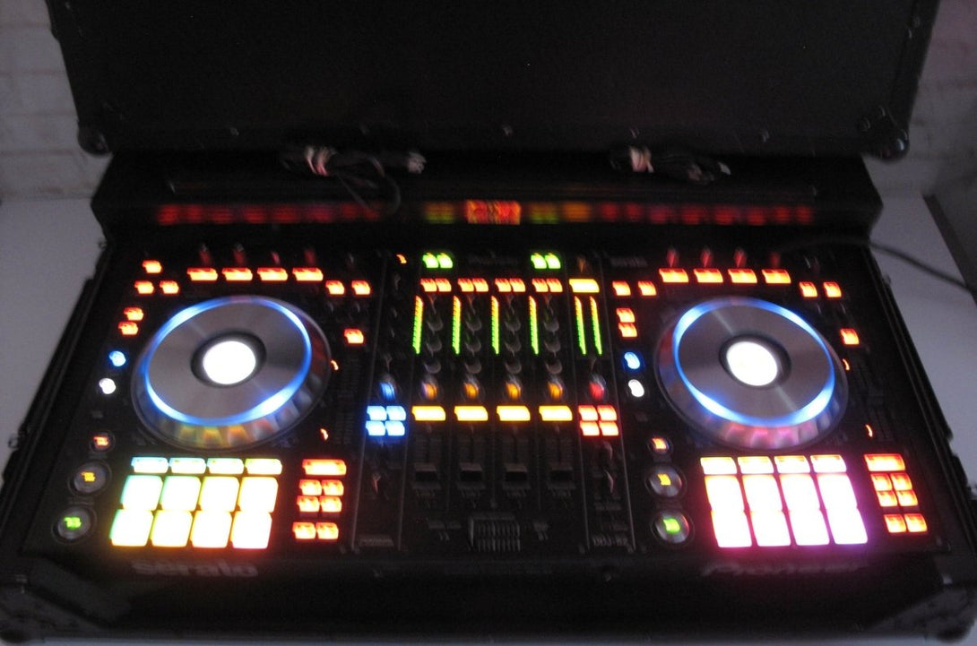 Pioneer Serato DDJ - SZ 4 Channel Professional Dj Controller Mixer w/ Rolling Case - ZeereeZ