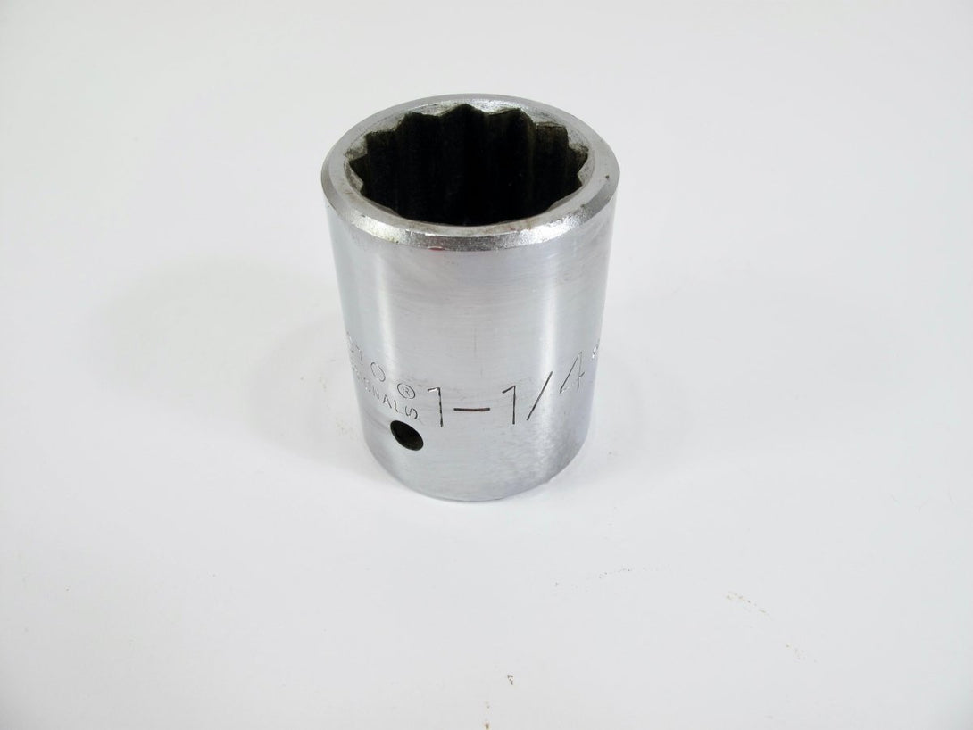 PROTO® 5740 - 1" Drive 1 - 1/4" x 2 - 1/2" 12 - Point SAE Satin Standard Socket - ZeereeZ