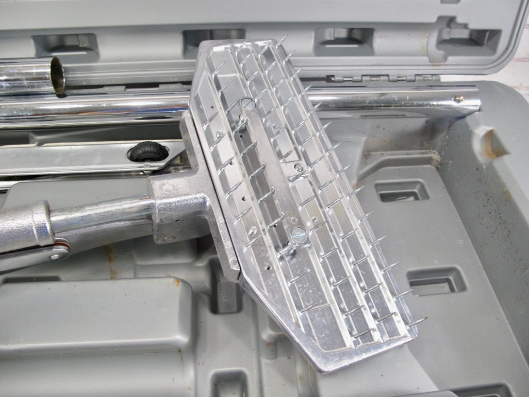 Roberts 10 - 237V 12 - Piece 38 ft. Junior Power Carpet Stretcher Value Kit - ZeereeZ