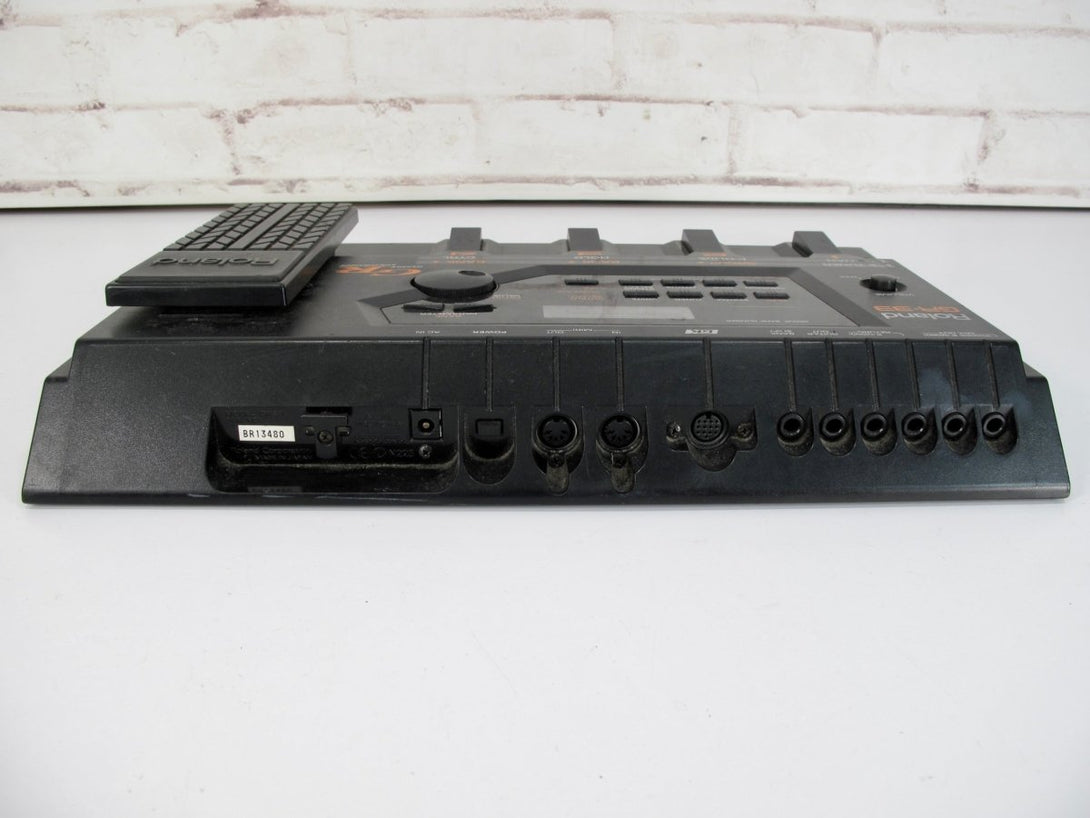 Roland GR - 33 Guitar Synthesizer Multi Effects Processor Pedal - ZeereeZ