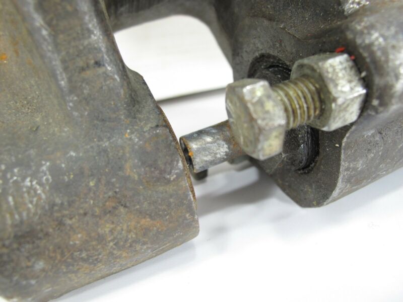 ROPER WHITNEY No. 20 - 1 METAL PUNCH - Bench Mount 1/2" x 1/2" 20 Ton - ZeereeZ