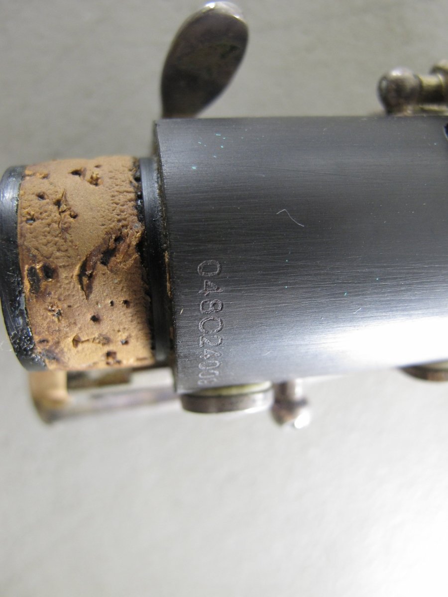 Roy Benson BCB - 217 Ebonite Student Model Bb Clarinet with Mouthpiece & Case - ZeereeZ