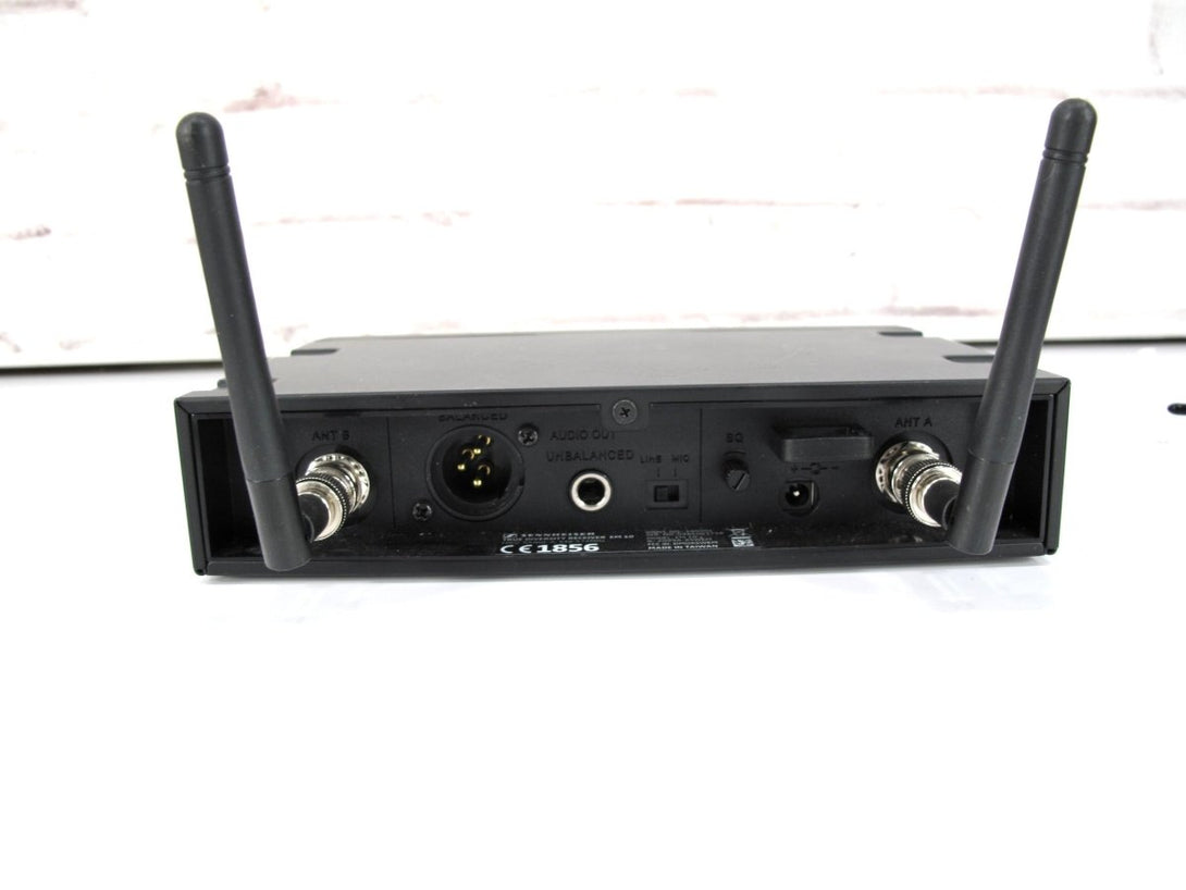 Sennheiser XS Lavalier Freq. A 548 - 582MHz EM 10 SK 20 Mcrophone System - ZeereeZ