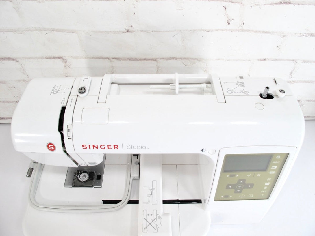 Singer Studio S10 Industrial Grade Digital Programmable Embroidery Machine - ZeereeZ