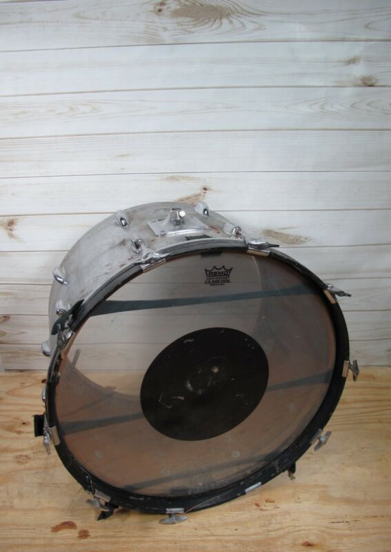 Slingerland 22x15 Vintage 1970s Chrome Kick Drum w/ Legs - ZeereeZ