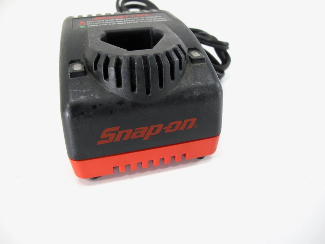 Snap On CTC572 CTC572 7.2 Volt Lithium Ion 120 Volt Battery Charger - ZeereeZ