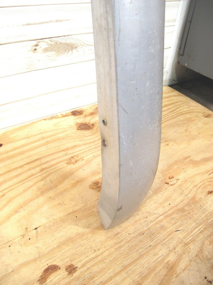 Solid Aluminium Bumper from a Vintage Airstream International Trailer 1970 - 80s - ZeereeZ