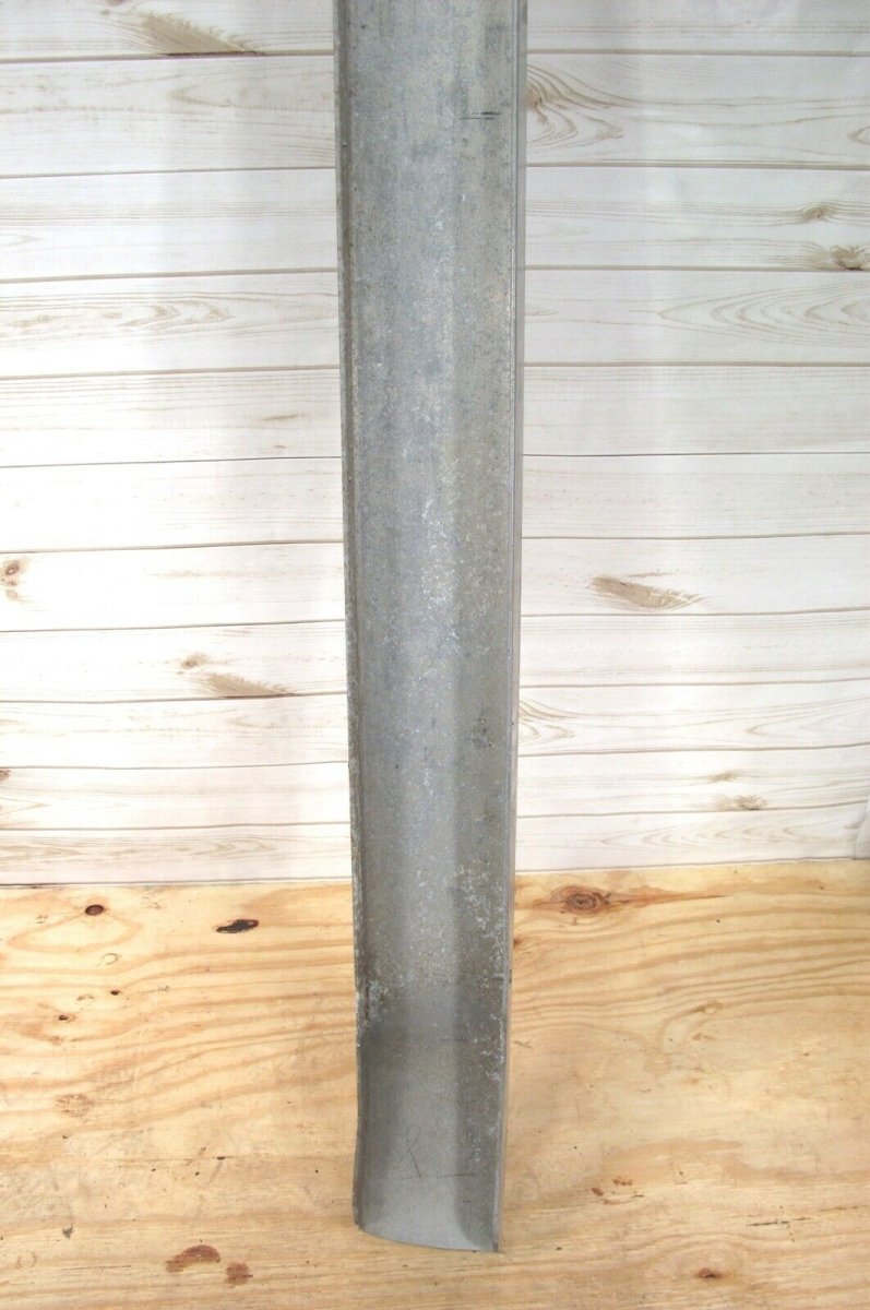 Solid Aluminium Bumper from a Vintage Airstream International Trailer 1970 - 80s - ZeereeZ