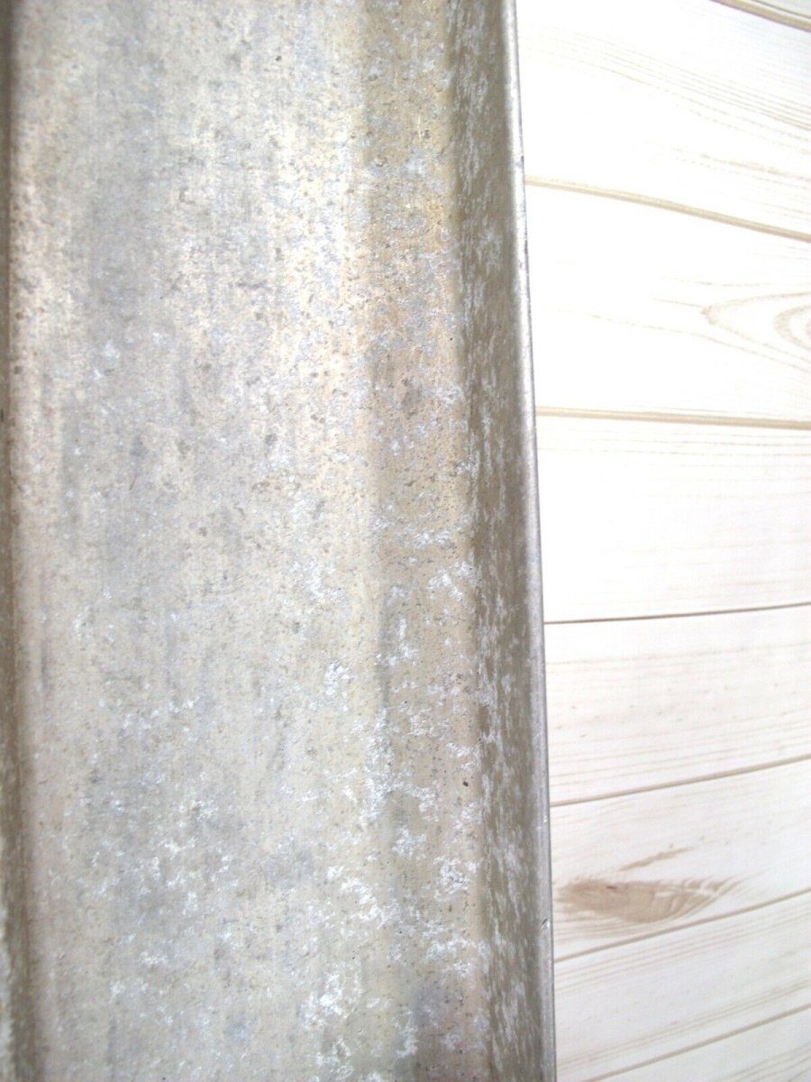 Solid Aluminium Bumper from a Vintage Airstream International Trailer 1970 - 80s - ZeereeZ