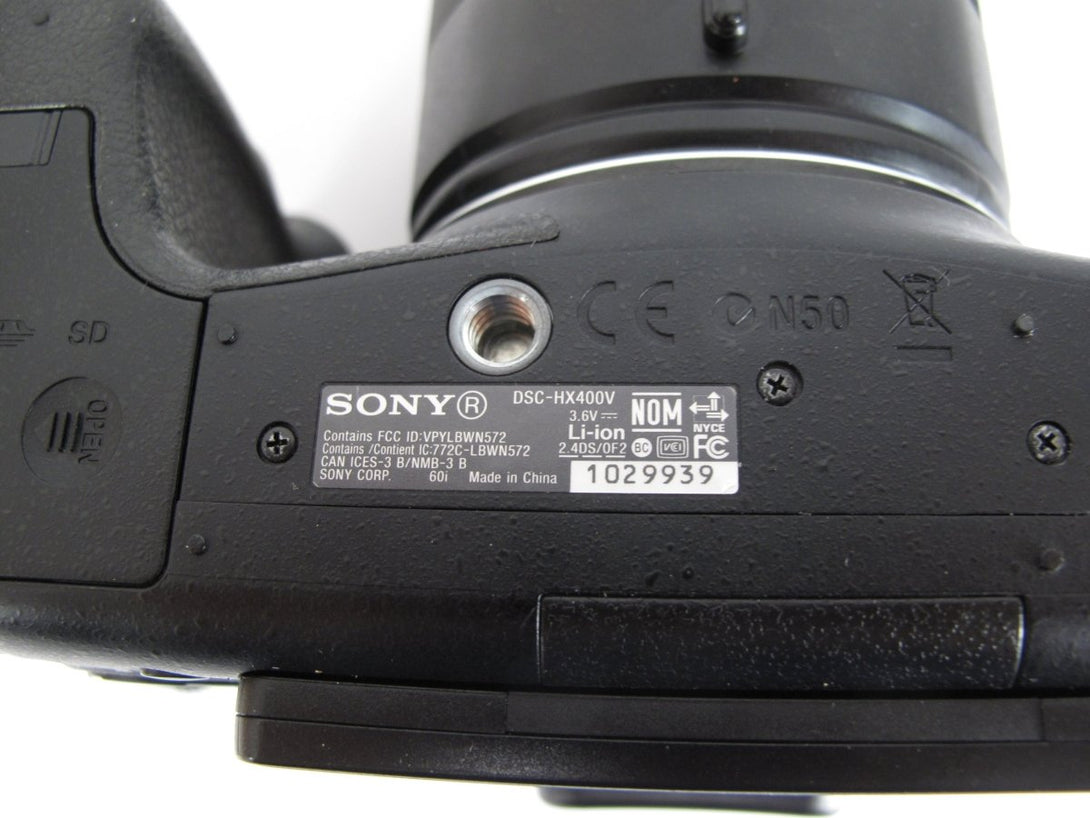 Sony Cyber - shot DSC - HX400V Digital Camera with 50x Zoom Lens and WiFi - ZeereeZ