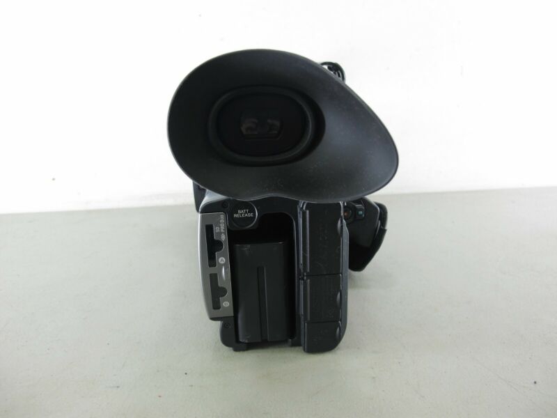 Sony HDR - AX2000 AVCHD High - Definition Handycam Camcorder & Accessories - ZeereeZ