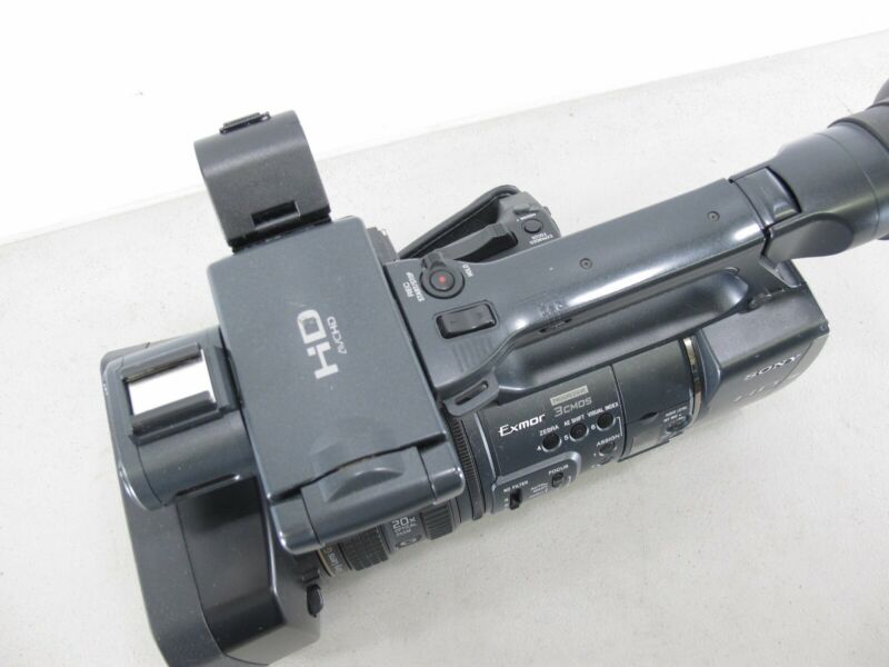 Sony HDR - AX2000 AVCHD High - Definition Handycam Camcorder & Accessories - ZeereeZ