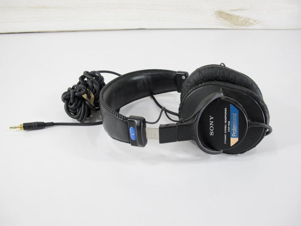 Sony MDR7506 Professional Large Diaphragm Headphones - ZeereeZ