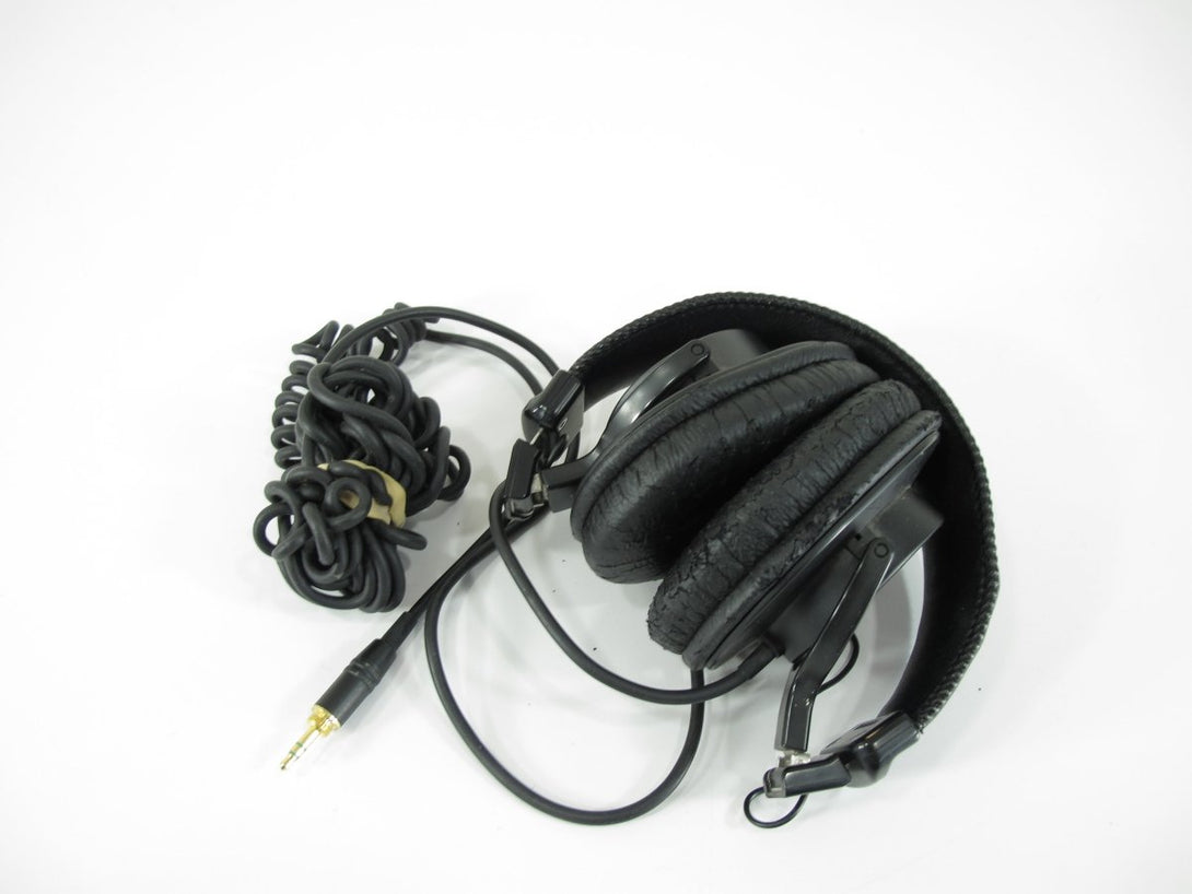 Sony MDR7506 Professional Large Diaphragm Headphones - ZeereeZ