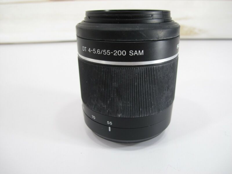 Sony SAL 55 - 200mm f/4.0 - 5.6 DT SAM Camera Lens SAL55200 - 2 - ZeereeZ