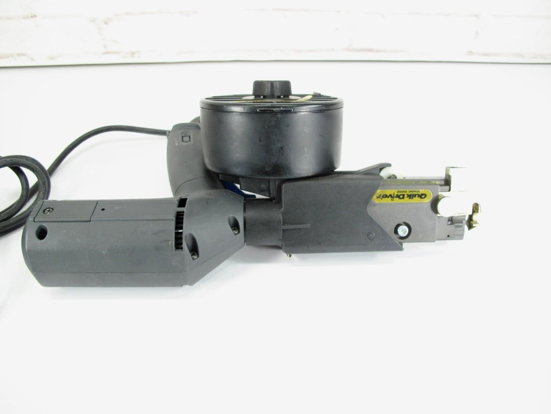 Stanley Bostitch QD200 Coil Auto Feed Drywall Screwgun - ZeereeZ