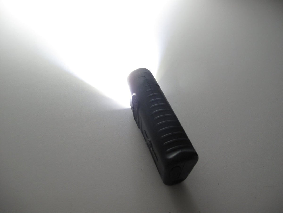 SureFire DBR Guardian 1000 LMN Rechargeable Flashlight Dual Beam LED Light - ZeereeZ
