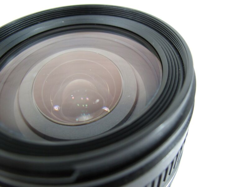 Tamron A14 AF 18 - 200mm f3.5 - 6.3 XR Di II LD IF Macro Lens Canon EF - ZeereeZ