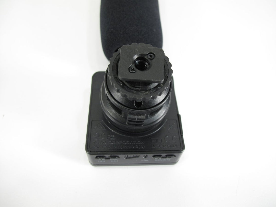 Tascam DR - 10SG Camera Mount Shotgun Microphone & Audio Recorder - ZeereeZ